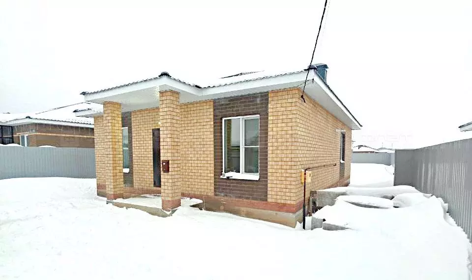 Дом в Татарстан, Лаишевский район, Никольское с/пос, с. Сапуголи, ... - Фото 1