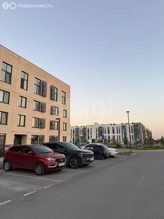 1-комнатная квартира: Тюмень, улица Владислава Крапивина, 4 (43.4 м) - Фото 0