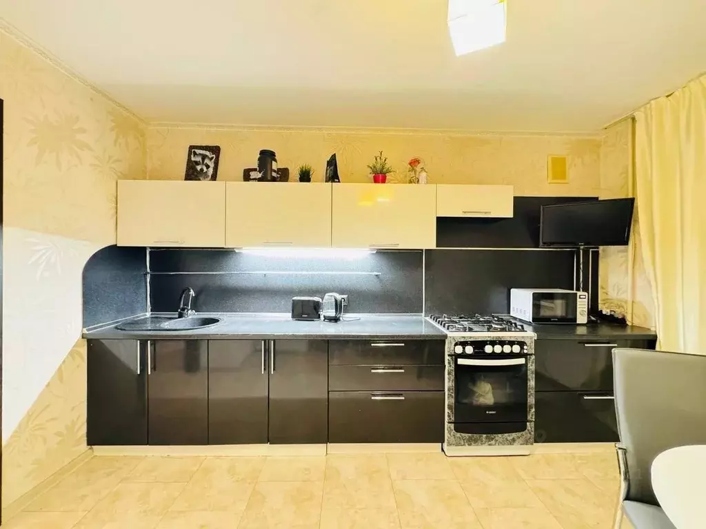 1-к кв. Татарстан, Казань ул. Оренбургский Тракт, 2 (40.1 м) - Фото 1