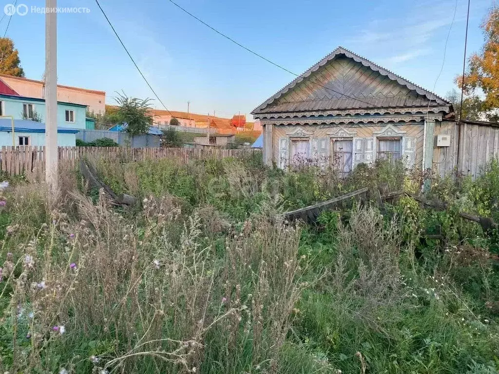 Дом в Ишимбайский район, Сайрановский сельсовет, село Новоаптиково ... - Фото 1