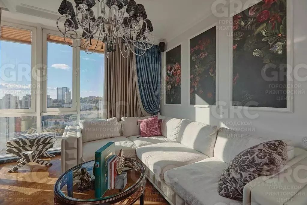 Квартира, 4 комнаты, 140 м - Фото 0