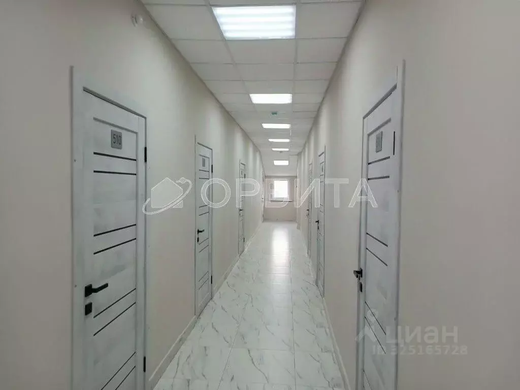 Офис в Тюменская область, Тюмень ул. 50 лет Октября, 120 (19 м) - Фото 1