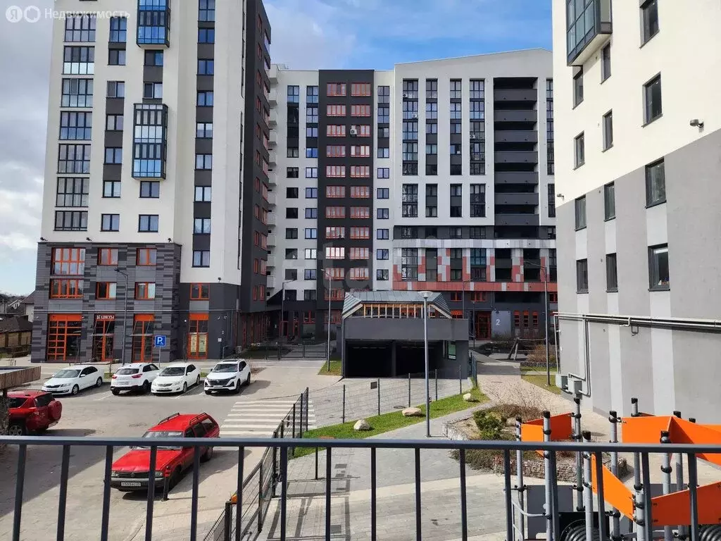 2-комнатная квартира: Калининград, улица Маршала Борзова, 107 (63 м) - Фото 1