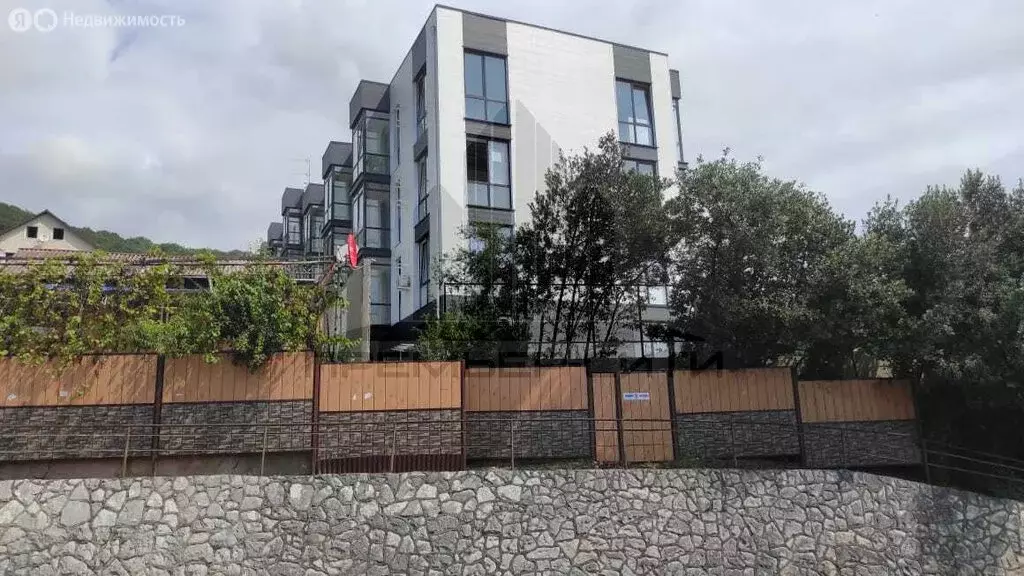 Квартира-студия: Сочи, Урожайная улица, 32 (26 м) - Фото 1