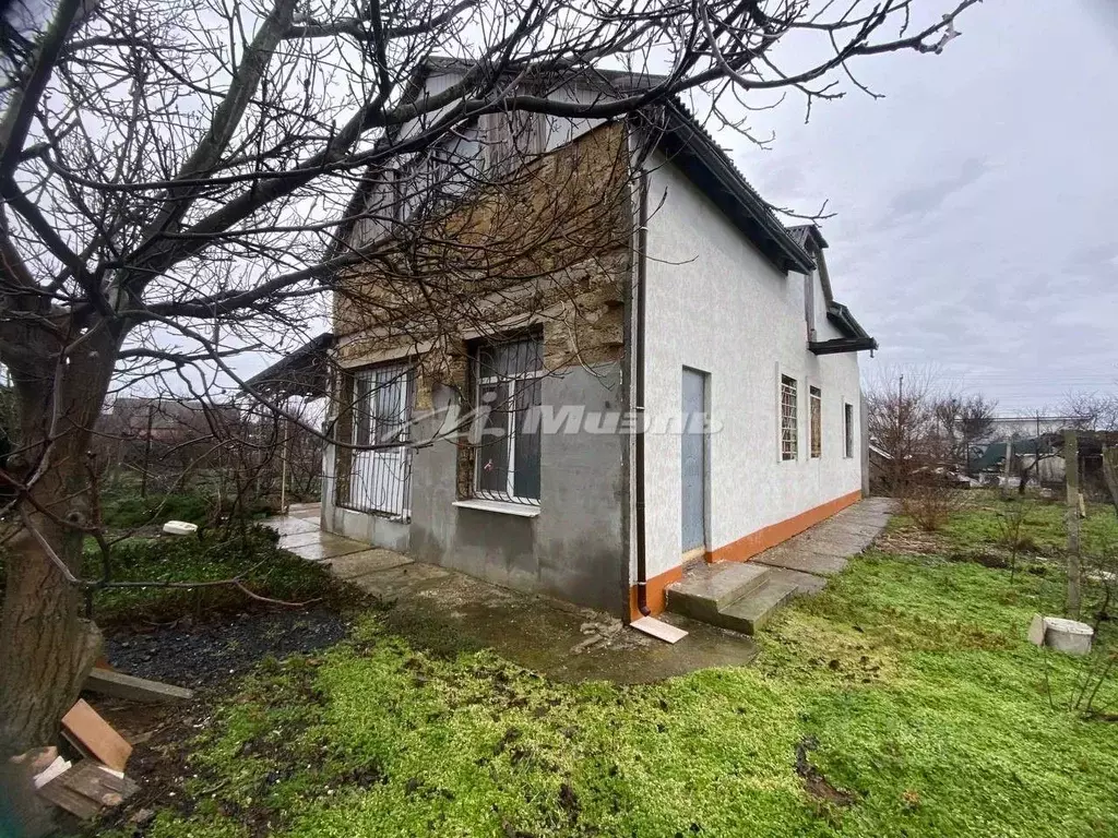 Дом в Крым, Сакский район, с. Молочное ул. Западная (98 м) - Фото 1