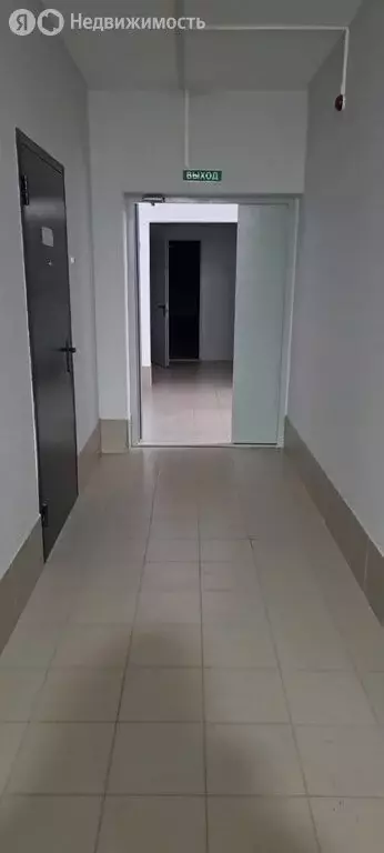 1-комнатная квартира: Реж, улица Черняховского, 3 (39.5 м) - Фото 1