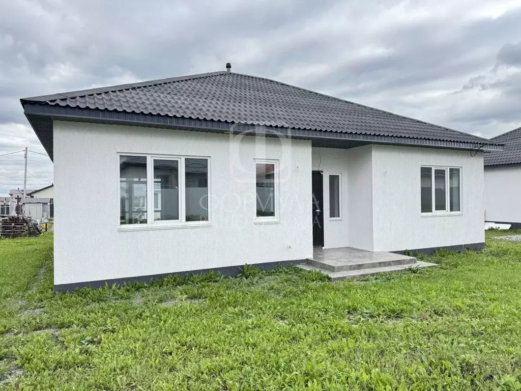 Дом в Свердловская область, Белоярский муниципальный округ, пос. ... - Фото 1