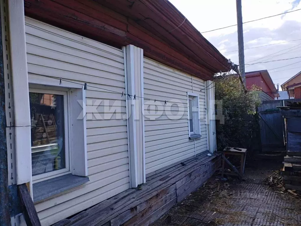 Дом в Новосибирская область, Новосибирск ул. Осипенко (26 м) - Фото 1