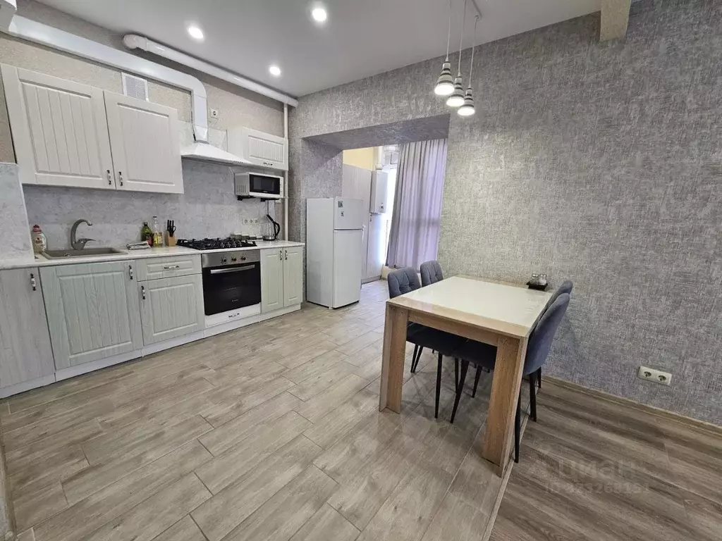 2-к кв. Нижегородская область, Дзержинск ул. Петрищева, 31б (63.0 м) - Фото 0