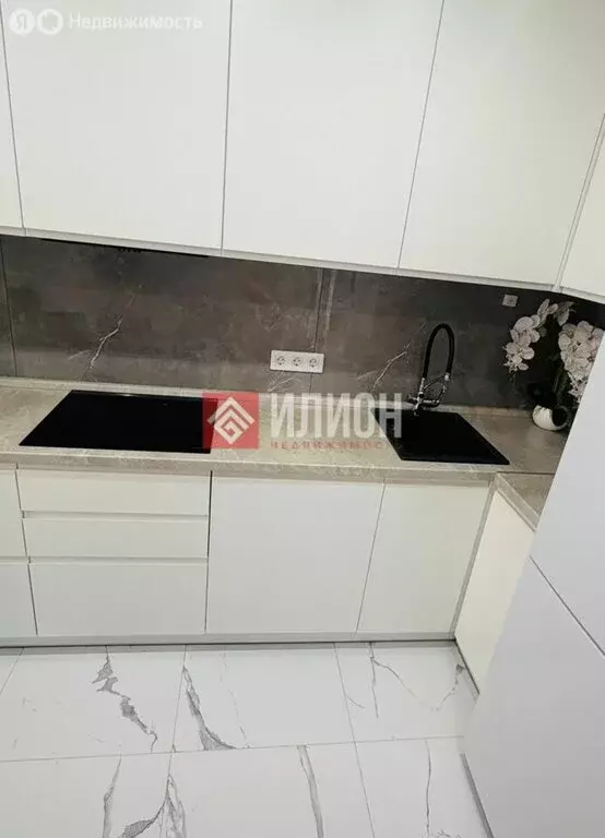 3-комнатная квартира: Севастополь, улица Вакуленчука, 28 (80 м) - Фото 1