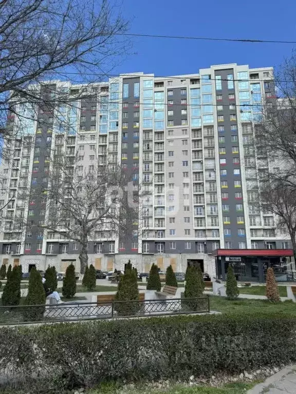 2-к кв. Дагестан, Махачкала ул. Времена Года, 1/1 (66.0 м) - Фото 0