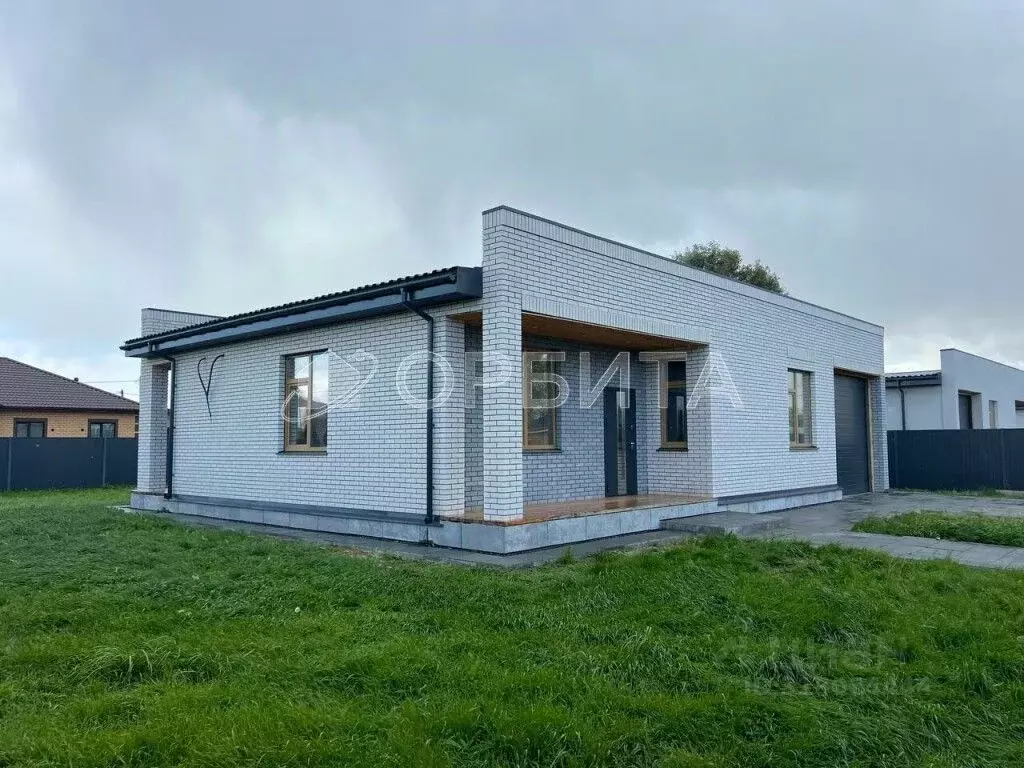 Дом в Тюменская область, Тюмень ул. Андрея Огибалова (152 м) - Фото 0