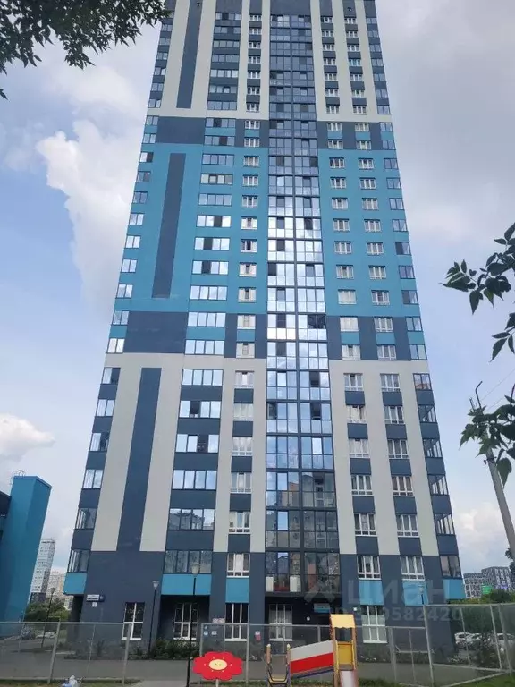 2-к кв. Свердловская область, Екатеринбург ул. Просторная, 91 (61.7 м) - Фото 0