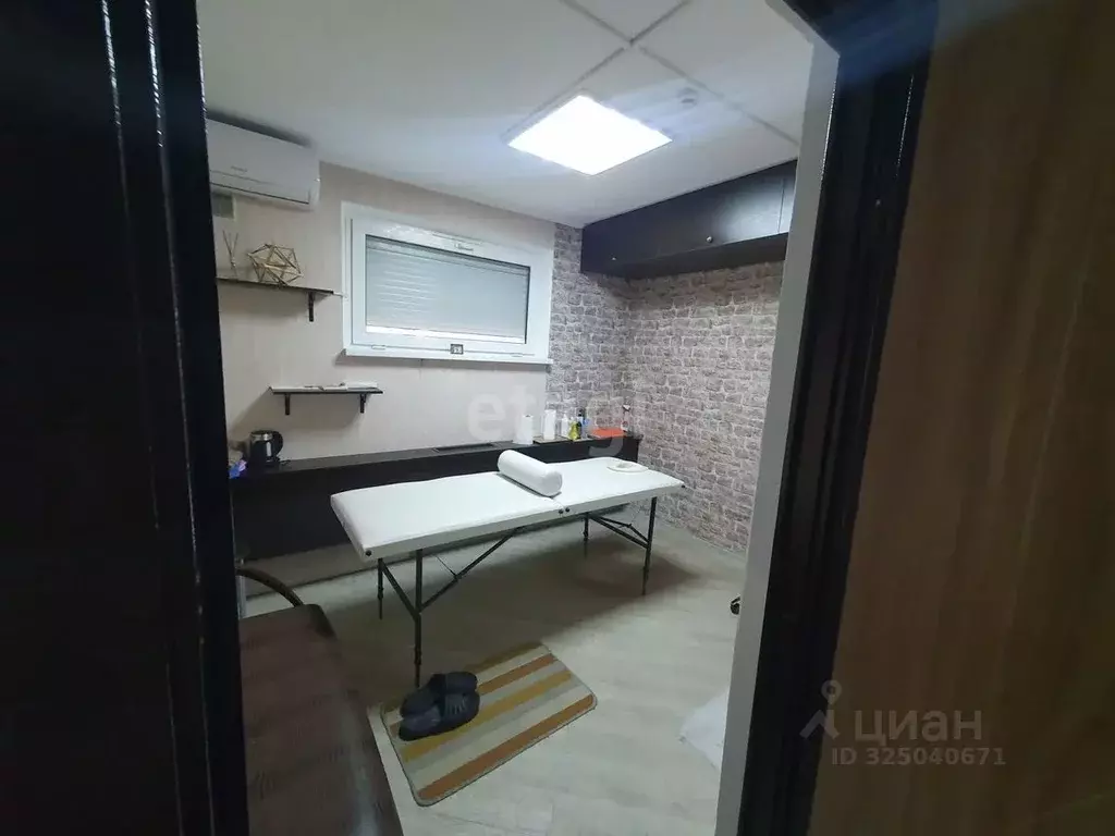 Офис в Краснодарский край, Новороссийск Анапское ш., 39В (8 м) - Фото 1