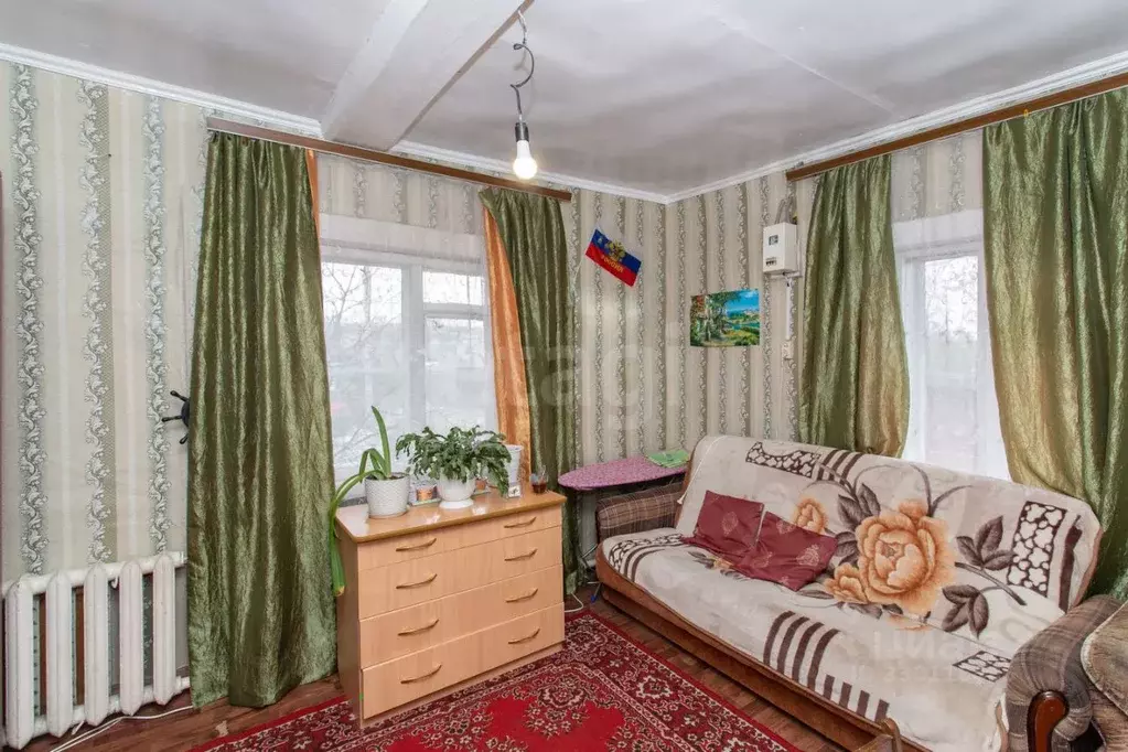Дом в Тюменская область, Тобольск ул. Гоголя, 30 (49 м) - Фото 1