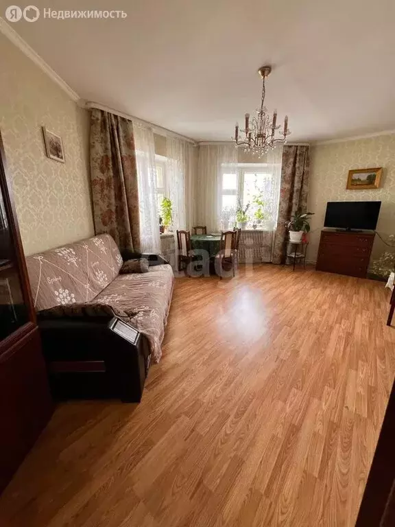 2-комнатная квартира: село Таврово, Комсомольская улица, 26Б (61.2 м) - Фото 1