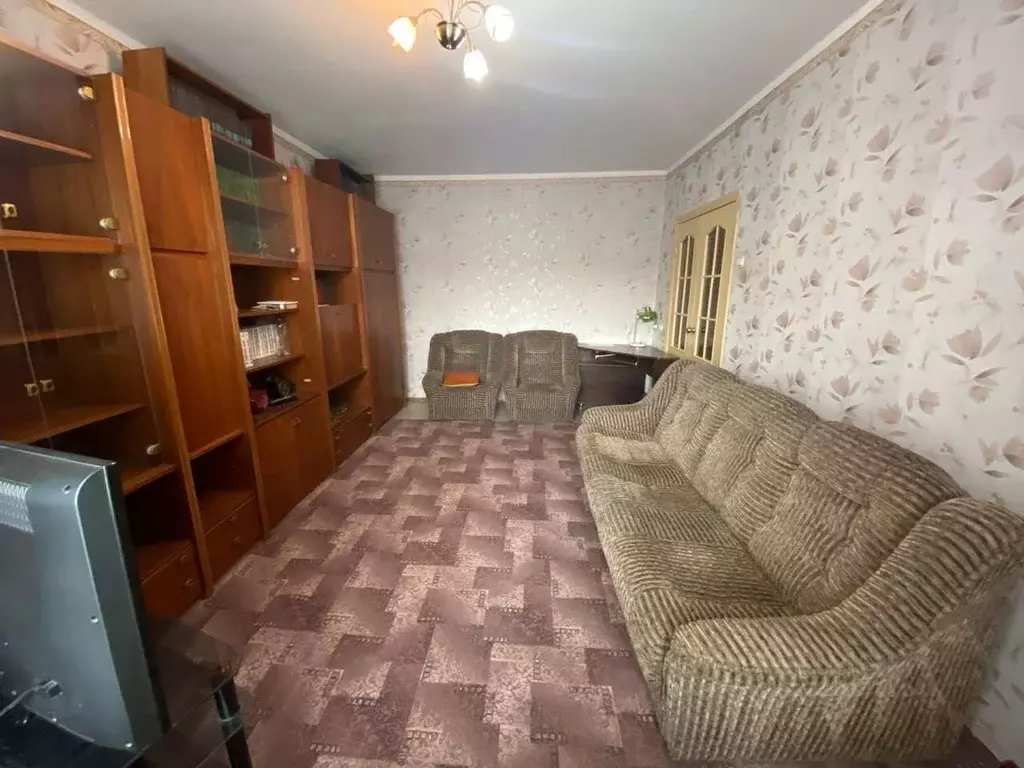 2-к кв. Калининградская область, Советск Больничная ул., 13 (50.0 м) - Фото 0