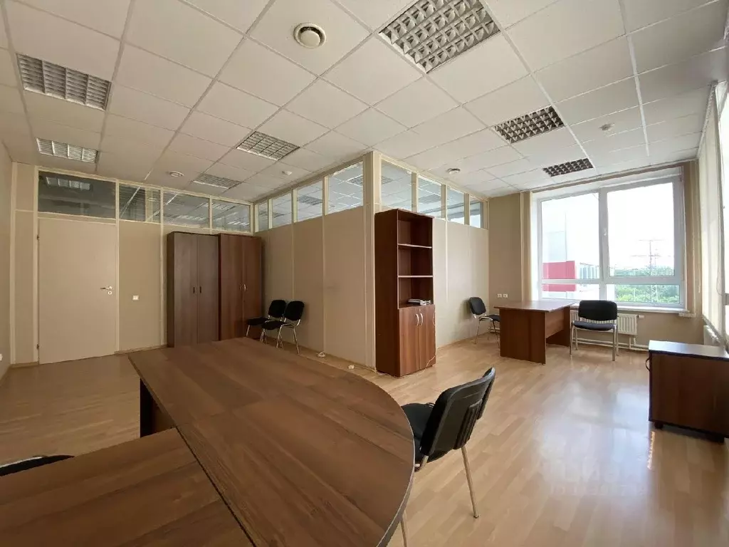 Офис в Свердловская область, Екатеринбург ул. Карьерная, 2 (33 м) - Фото 1