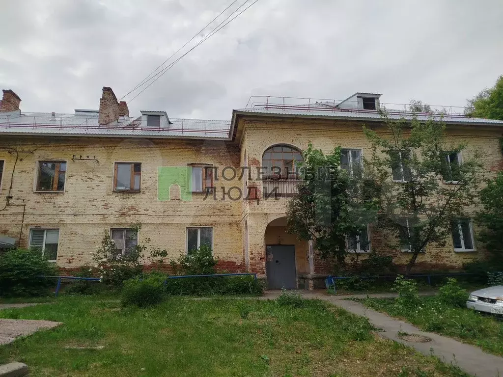 Комната 13,7 м в 3-к., 1/2 эт. - Фото 0