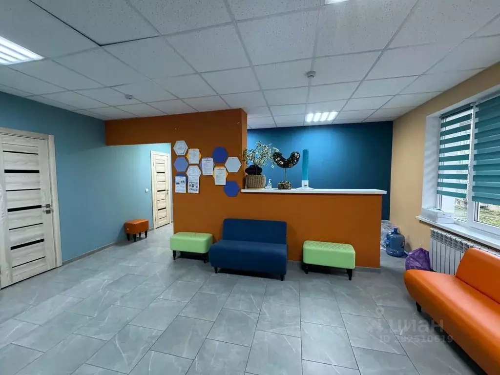 Помещение свободного назначения в Тверская область, Ржев ул. ... - Фото 1