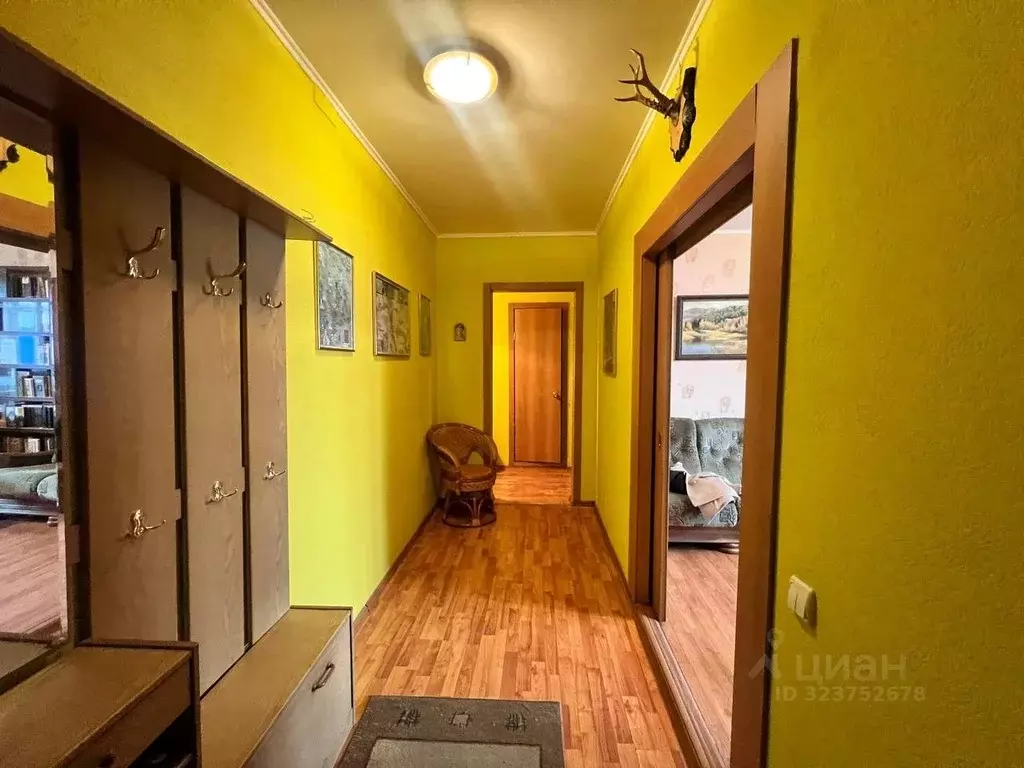 3-к кв. Красноярский край, Красноярск ул. Республики, 46 (65.5 м) - Фото 2