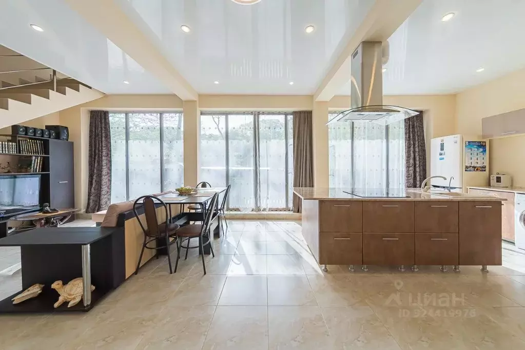 Дом в Краснодарский край, Сочи городской округ, с. Верхний Юрт, Персик ... - Фото 1