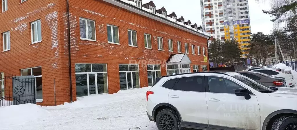 Офис в Ульяновская область, Ульяновск ул. Врача Михайлова, 51Б (460 м) - Фото 1