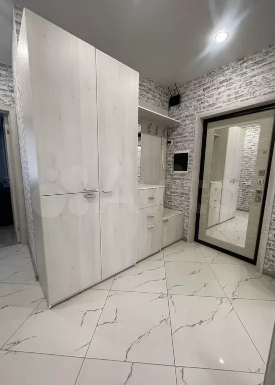 2-к. квартира, 55 м, 3/9 эт. - Фото 0