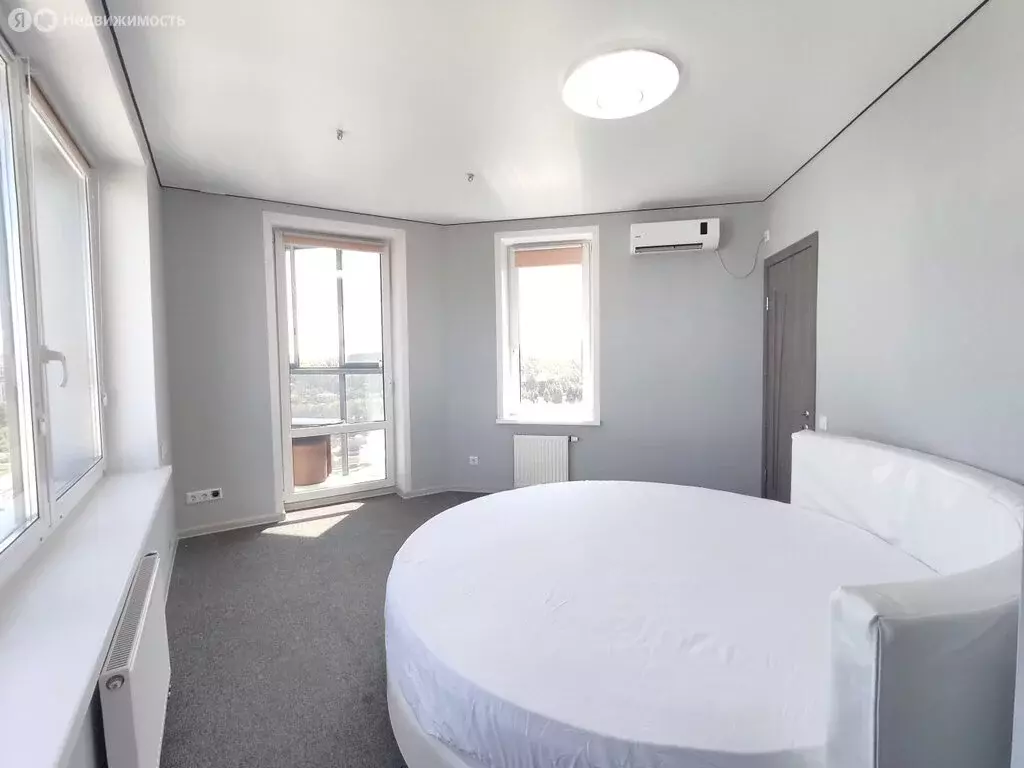 2-комнатная квартира: Екатеринбург, Широкий переулок, 6 (54.9 м) - Фото 2