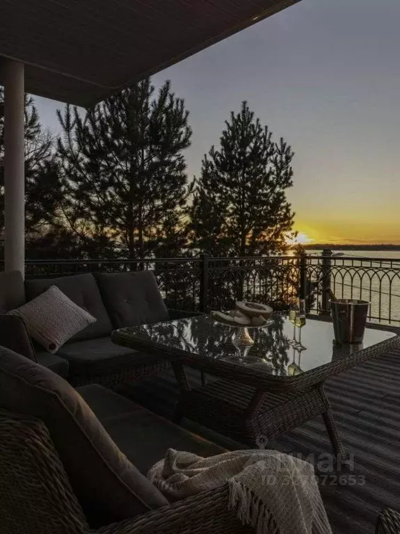 Дом в Самарская область, Самара ул. Берег реки Волги (300 м) - Фото 1