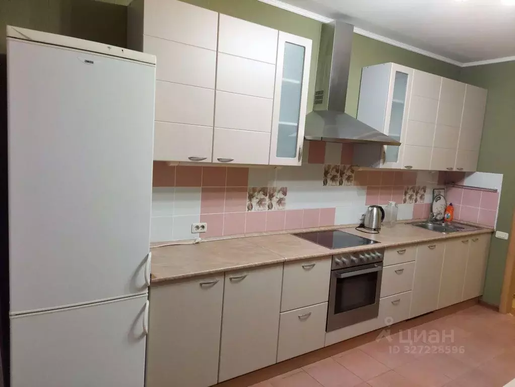 1-к кв. Кировская область, Киров ул. Маклина, 57 (52.0 м) - Фото 1