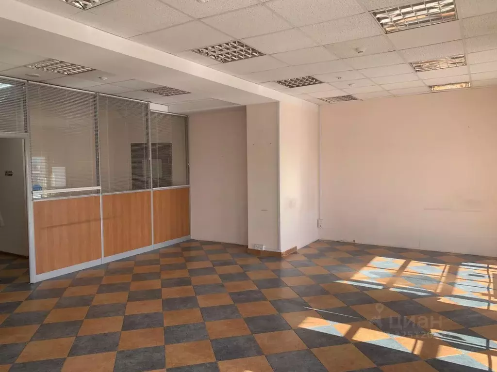 Офис в Курская область, Курск ул. Дзержинского, 9А (108 м) - Фото 2