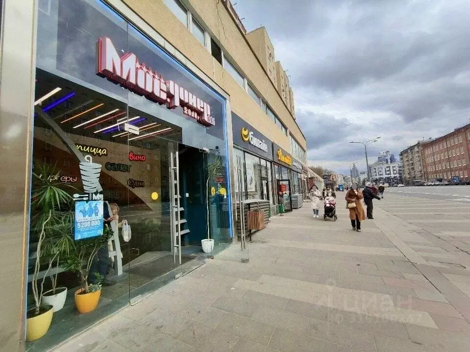 Помещение свободного назначения в Москва Новослободская ул., 46 (600 ... - Фото 0