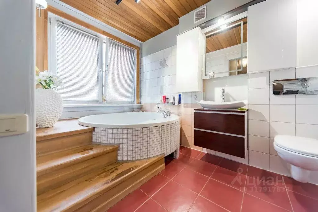 Дом в Ярославская область, Ярославль Вишневая ул., 3 (180 м) - Фото 1