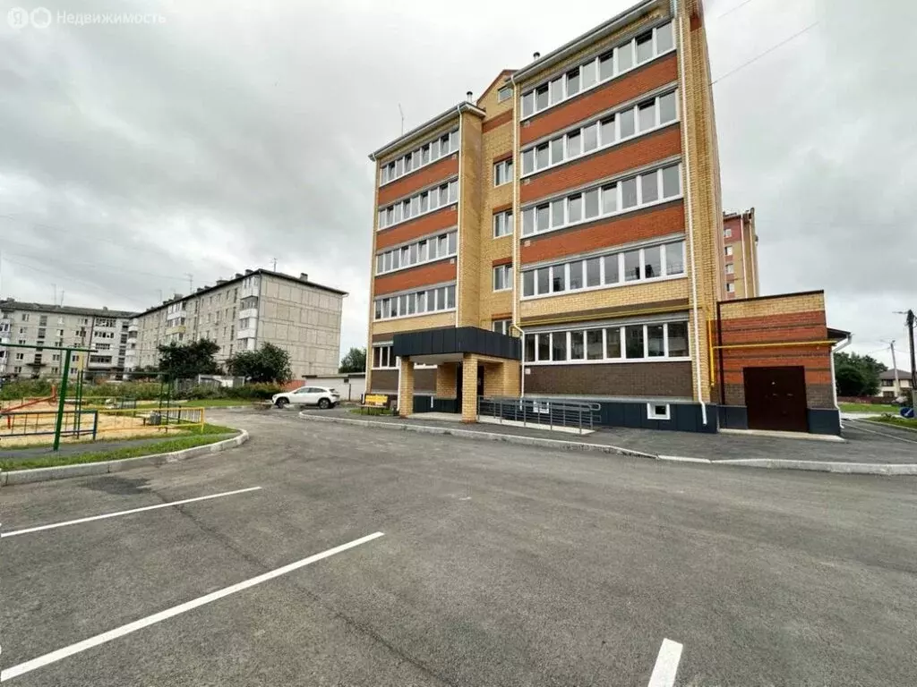 2-комнатная квартира: Медведево, посёлок городского типа Медведево, ... - Фото 1