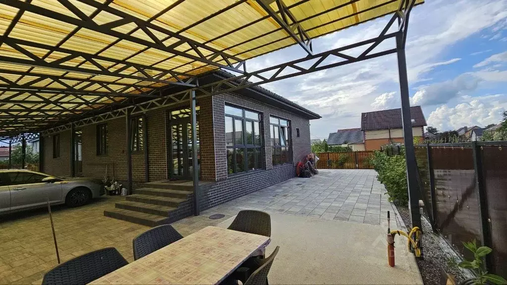 Дом в Калининградская область, Калининград ул. Лейтенанта Катина (130 ... - Фото 1