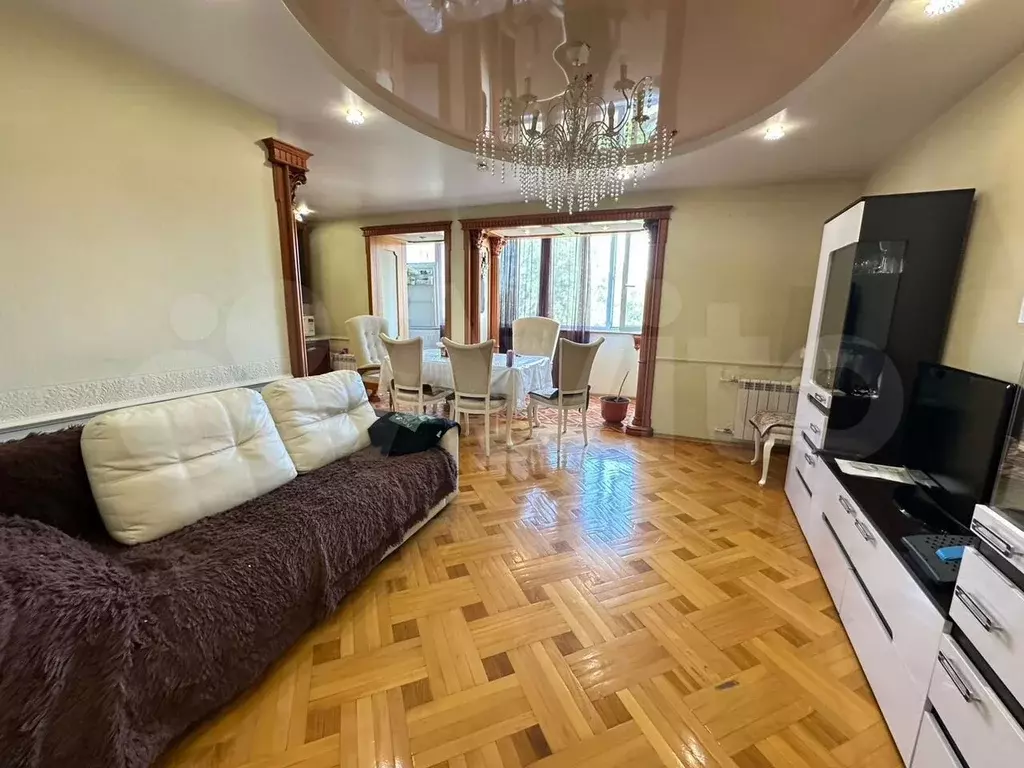 3-к. квартира, 81 м, 5/9 эт. - Фото 0