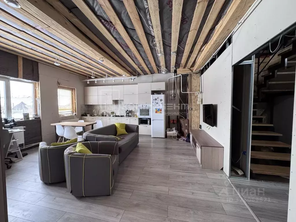 Дом в Владимирская область, Ковров Летняя ул. (190 м) - Фото 1