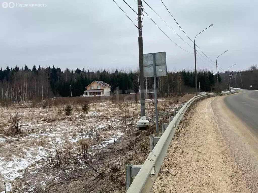 Участок в Московская область, Дмитровский муниципальный округ, деревня ... - Фото 1