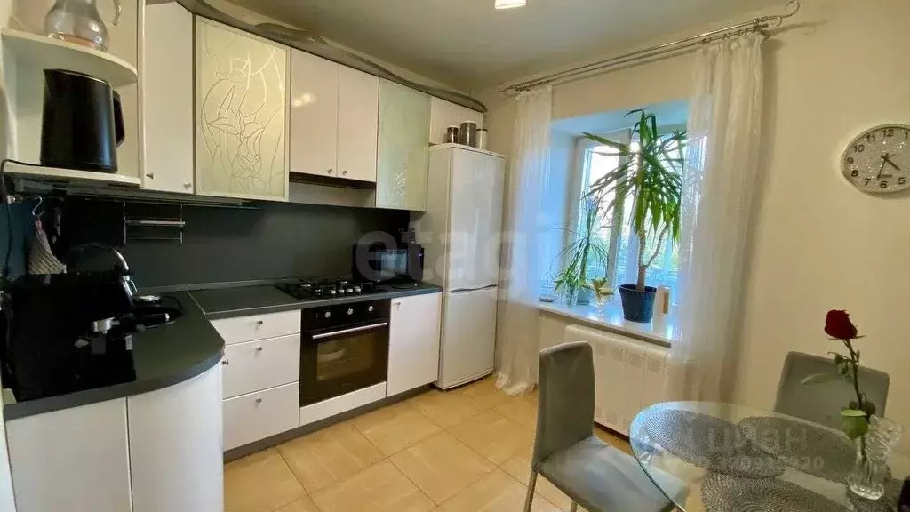 2-к кв. Коми, Сыктывкар ул. Карла Маркса, 180/1 (52.5 м) - Фото 0