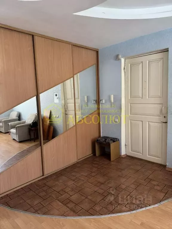 3-к кв. Свердловская область, Ревда ул. Цветников, 38 (66.2 м) - Фото 2