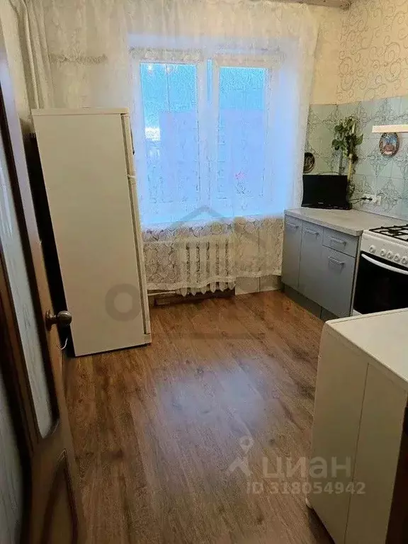2-к кв. Калужская область, Калуга пл. Мира, 3 (46.0 м) - Фото 0