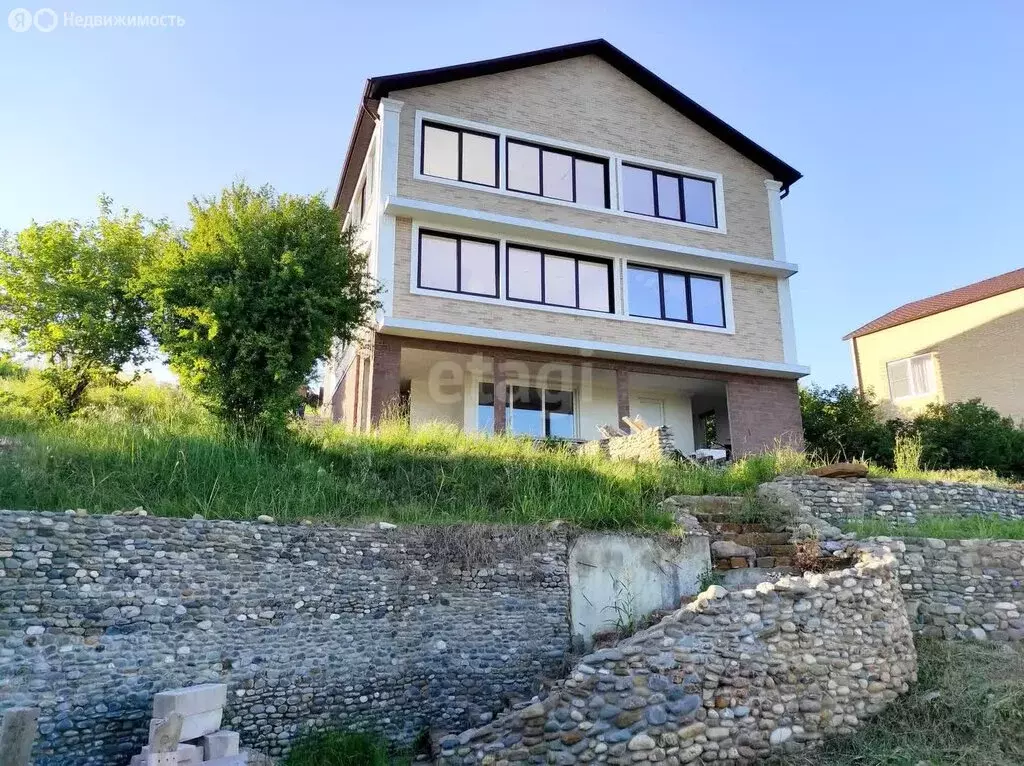 Дом в село Нижняя Шиловка, Светогорская улица (285 м) - Фото 0