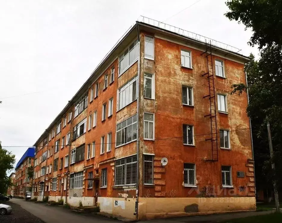 Помещение свободного назначения в Пермский край, Краснокамск ул. Карла ... - Фото 1