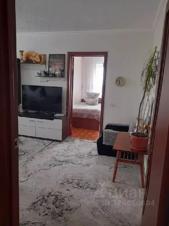 3-к кв. Омская область, Омск ул. Малиновского, 15 (50.0 м) - Фото 2