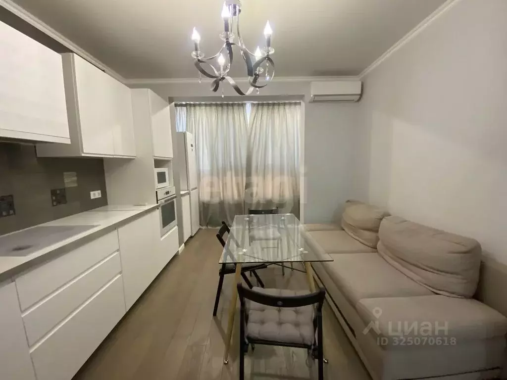 2-к кв. Краснодарский край, Новороссийск Южная ул., 27 (50.0 м) - Фото 1