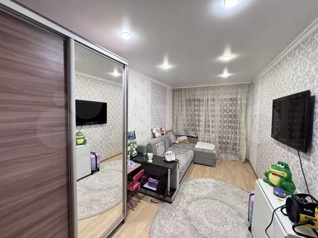 2-к. квартира, 50 м, 1/5 эт. - Фото 1