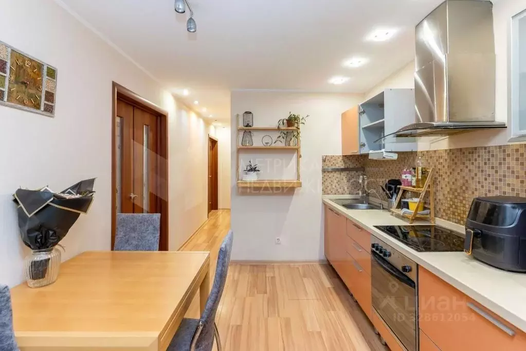 1-к кв. Тюменская область, Тюмень ул. 50 лет Октября, 24 (39.1 м) - Фото 1