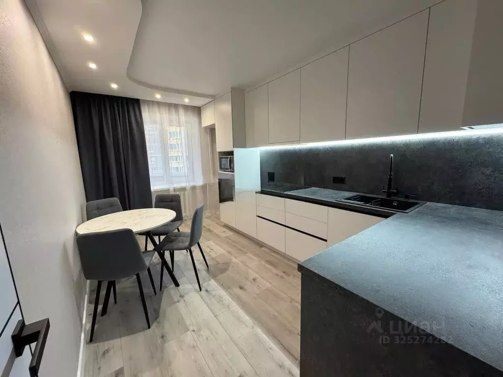 3-к кв. Тюменская область, Тюмень Широтная ул., 124 (85.6 м) - Фото 2