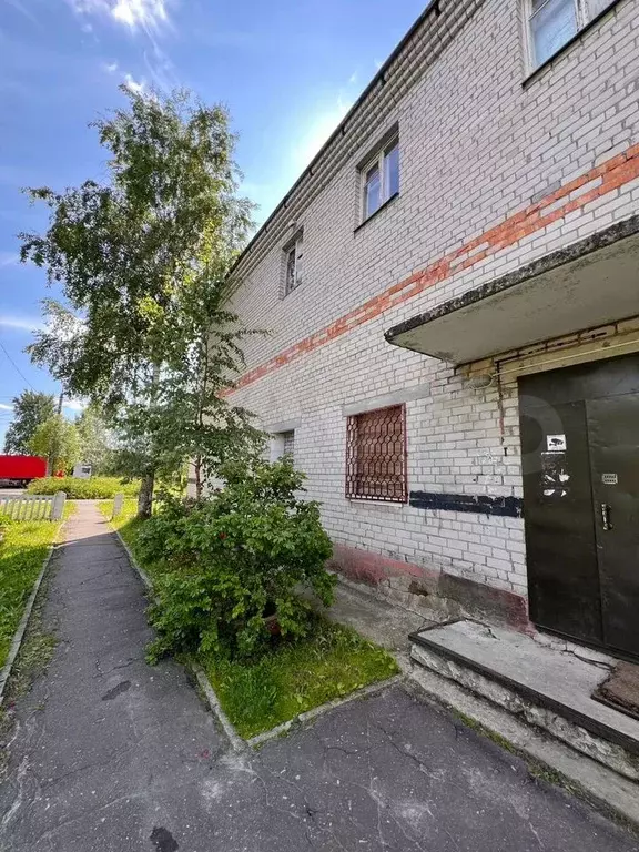 Комната 16,8 м в 1-к., 4/4 эт. - Фото 0